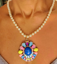 Load image into Gallery viewer, Faux Pearl Necklace With Pastel Colored Jewel Pendant
