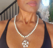 Load image into Gallery viewer, Faux Pearl Necklace With Pearl Pendant
