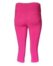 Load image into Gallery viewer, Women&#39;s Pink Comfy and Versatile Capri Stretch Jeggings
