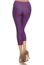 Load image into Gallery viewer, Women&#39;s Plus Size Purple 5-Pocket Skinny Capri Jeggings
